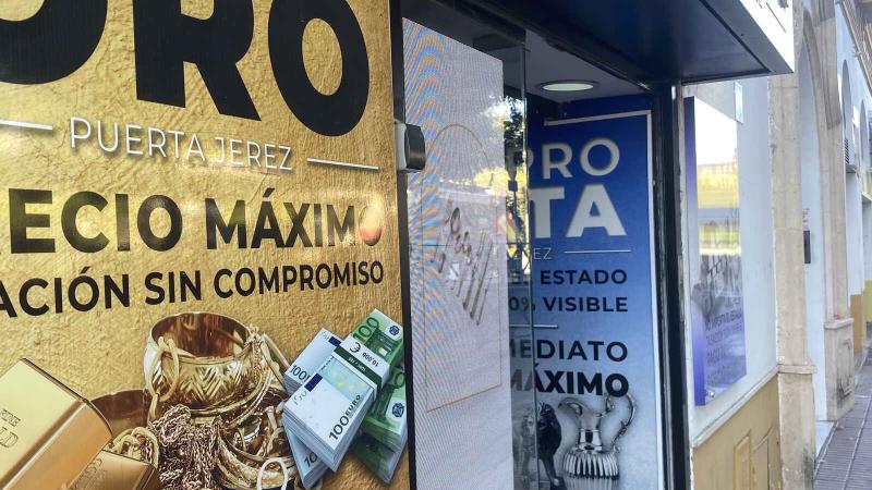 Compro oro en Sevilla, junto a la Puerta de Jerez