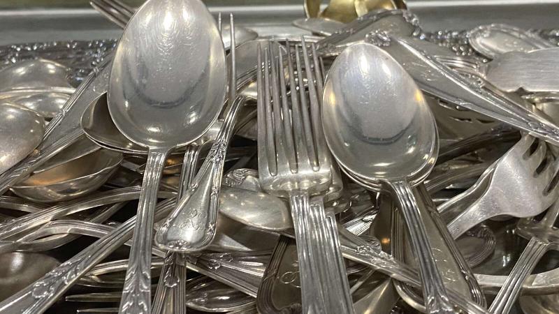 Vender plata en Sevilla — cubertería de plata para tasar